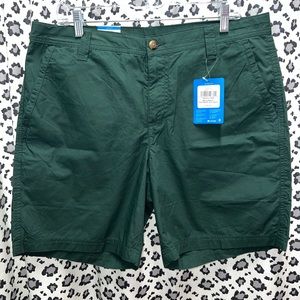 NWT Men's Columbia Green Shorts